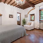 La Valle A Polvereto Farm stay *
