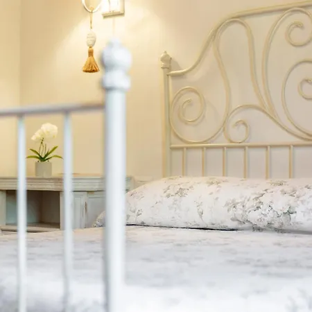 La Valle A Polvereto Farm stay *